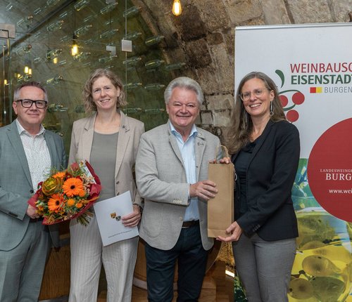 Franz Bock, Leiter der Bildungsregion Nord, die neue Direktorin Julia Mainx, Vorgänger Erich Unger und Landeshauptmann-Stellvertreterin Anja Haider-Wallner.